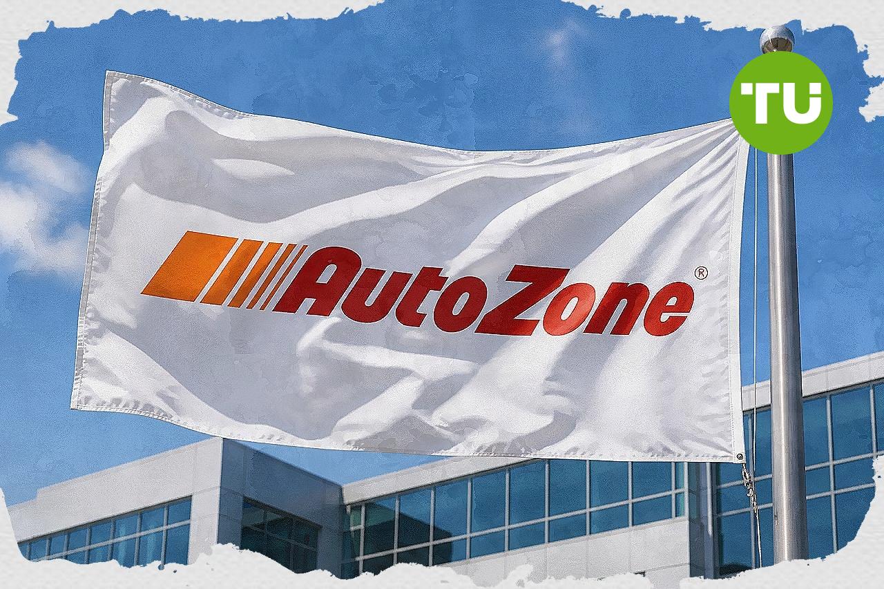 Q4 2026 earnings announcement uncertainty pressures AutoZone stock amid weak mom...