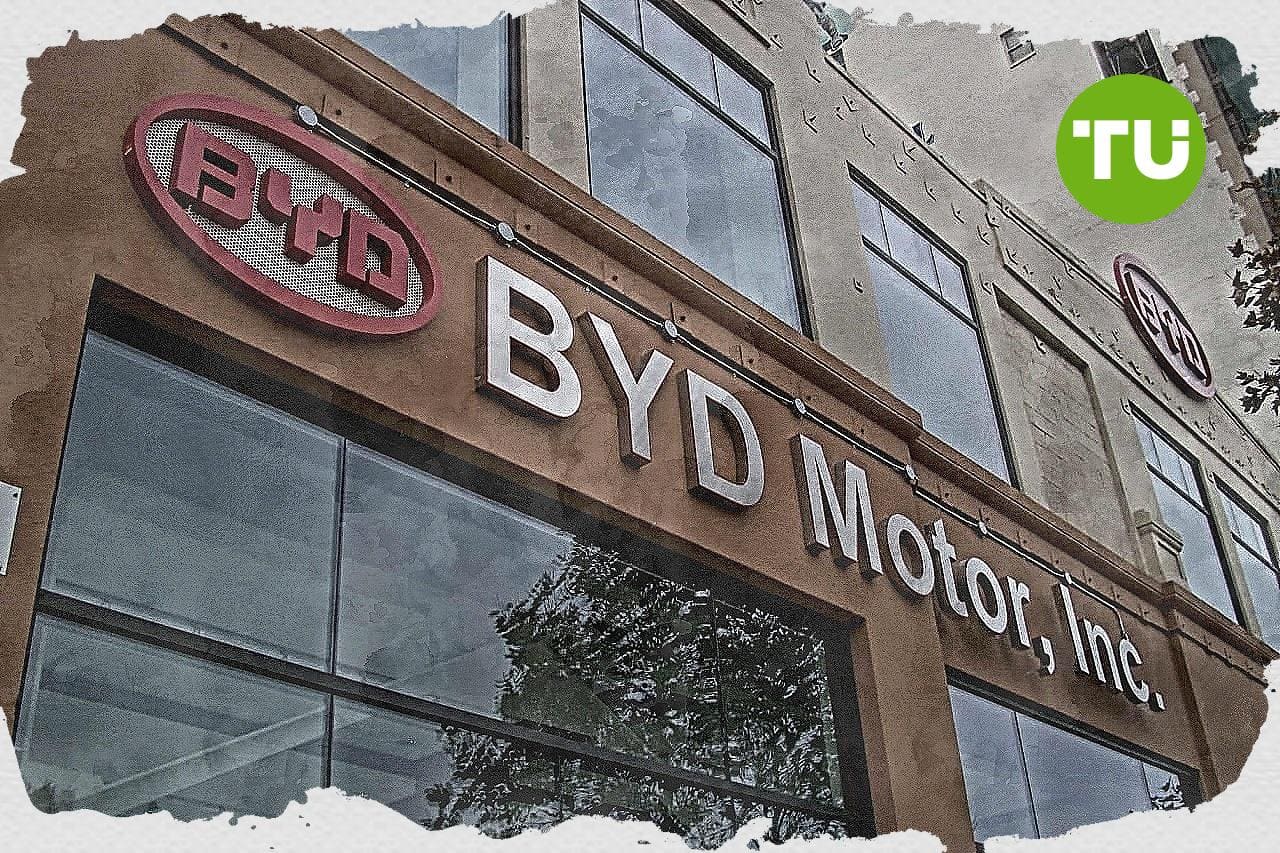 技术面疲软且动能不足——尽管推出了新车型，BYD的交易价格仍在约103.90美元左右。