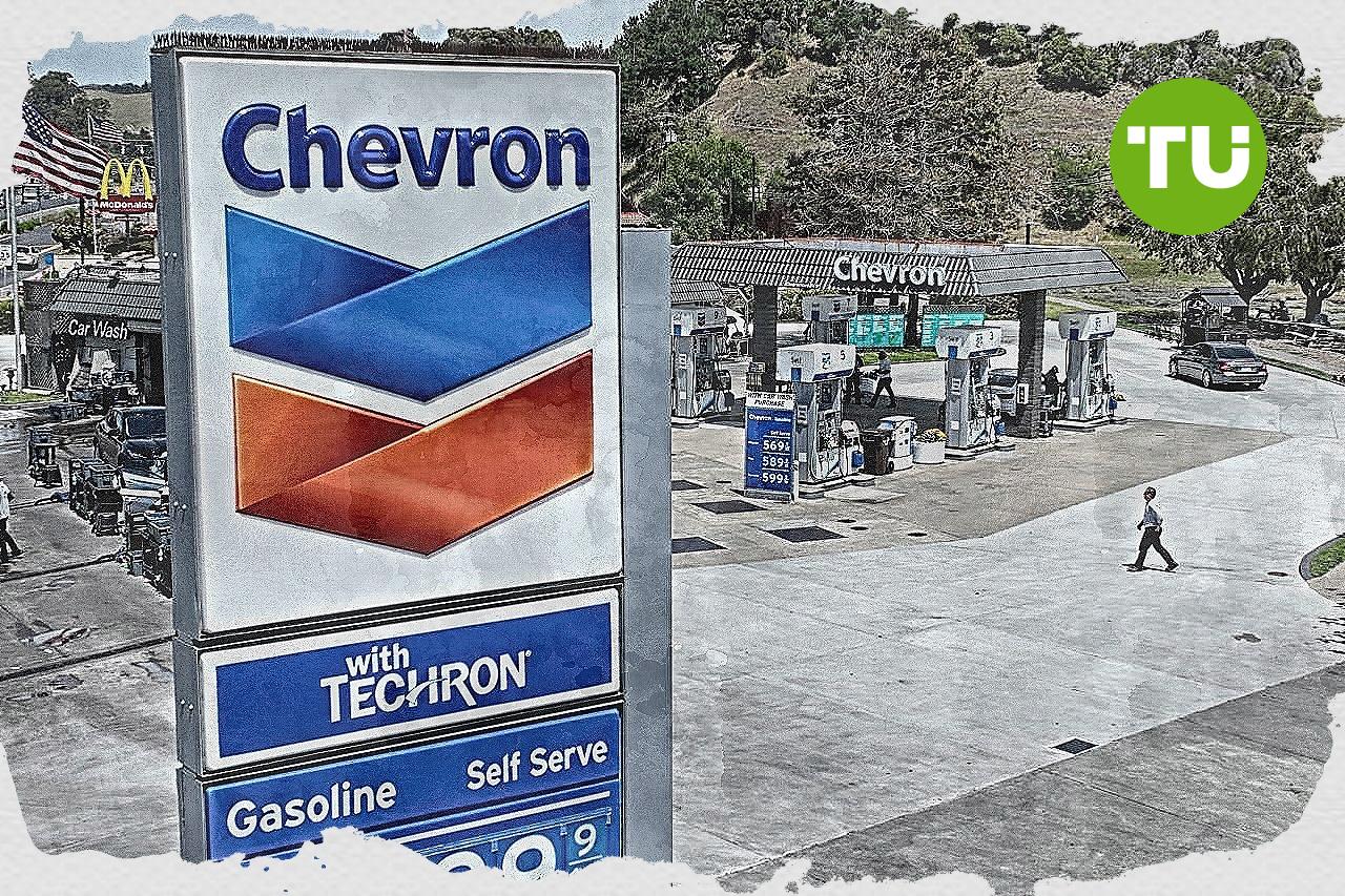 संस्थागत निवेशक द्वारा होल्डिंग्स कम करने के बावजूद Chevron के शेयर की कीमत स्थिर रही