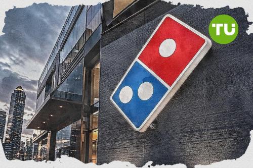 Domino’s Pizza stock trades down as price fails to reclaim long-term average