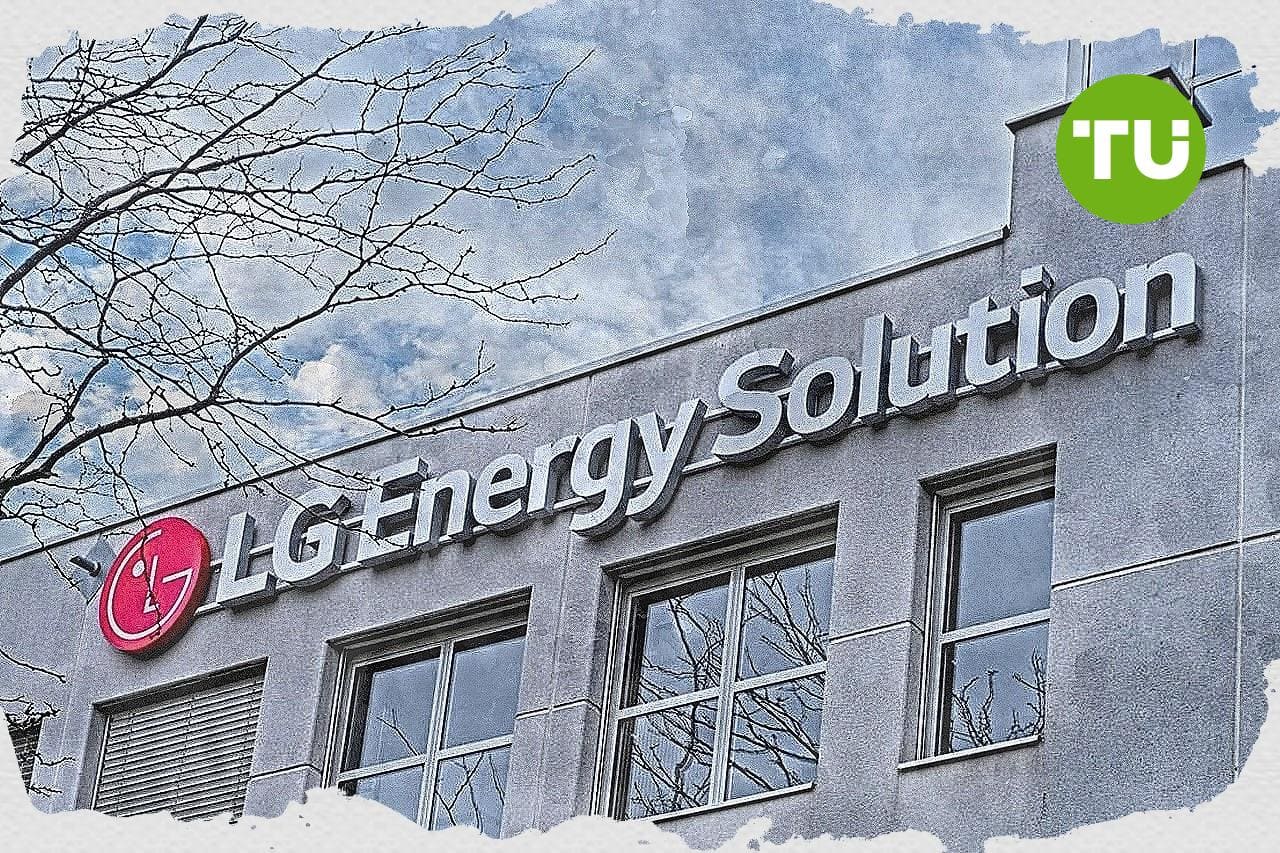 LG Energy Solution 주식: 여러 약세 신호로 주요 지지선 근처에서 1.23% 하락
