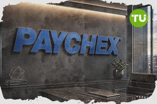 PAYX climbs over 4% after bullish signals confirm upward momentum