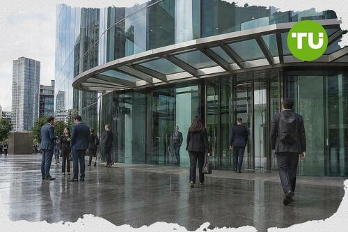 Lloyds CFO sells shares as bank stock rally lifts proceeds to £10.2mn