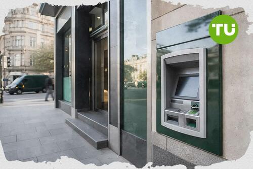 Lloyds CFO banks £10.2mn from share sale as lender extends market gains