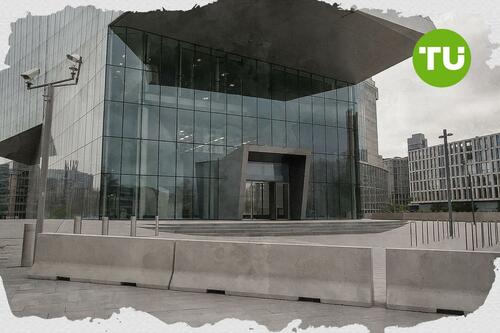 El Ibex 35 limita las pérdidas tras la subida de tipos del BCE y el repunte del petróleo