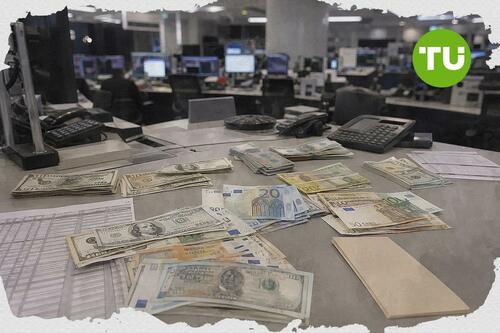 Morgan Stanley αναθεωρεί τις προβλέψεις της, βλέπει ισχυρότερο δολάριο και ασθενέστερο ευρώ