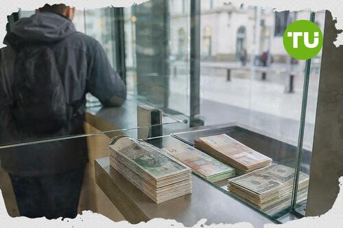 Złoty osłabia się wobec euro i dolara pod presją globalnej polityki monetarnej