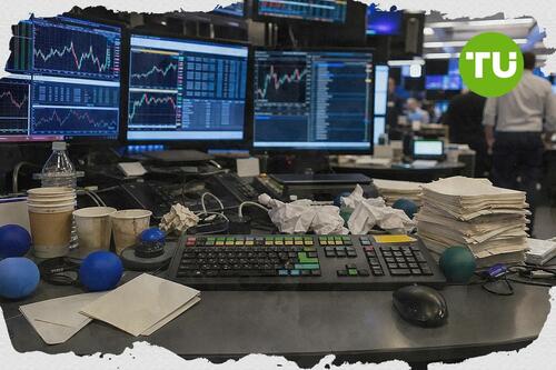 Euro options market signals deeper bearish positioning as currency hits 17-month low