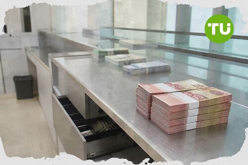 Rupiah menguat tipis ke Rp17.887 per dolar U.S. di tengah risiko Timur Tengah