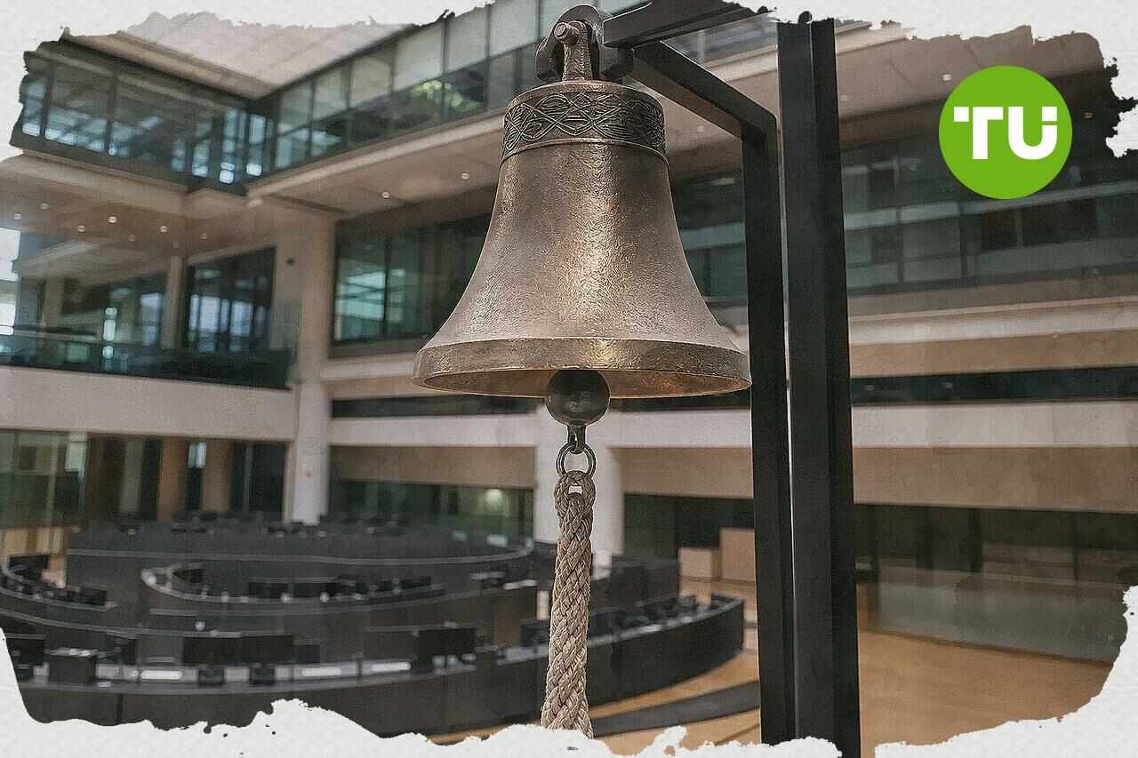 GPW wprowadza nowy dzwon giełdowy na 35-lecie działalności