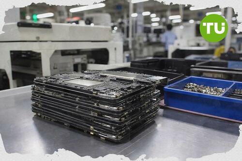 Global smartphone market posts weakest third quarter in 14 years