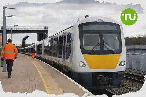Chiltern Railways services move into public ownership as UK rail overhaul advances