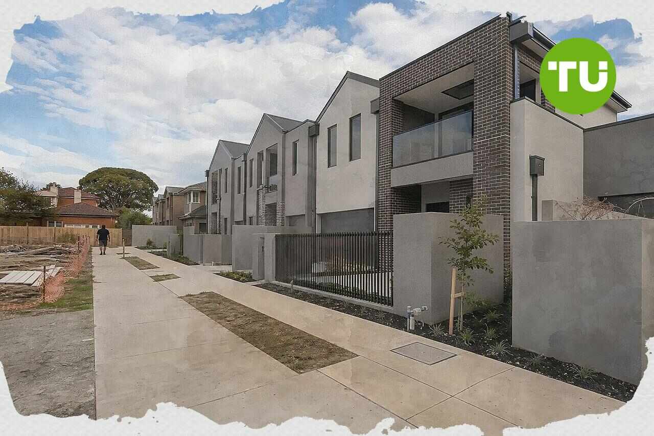 España busca elevar la oferta de vivienda con reformas urbanísticas aplicadas en Auckland, Austin y Canadá