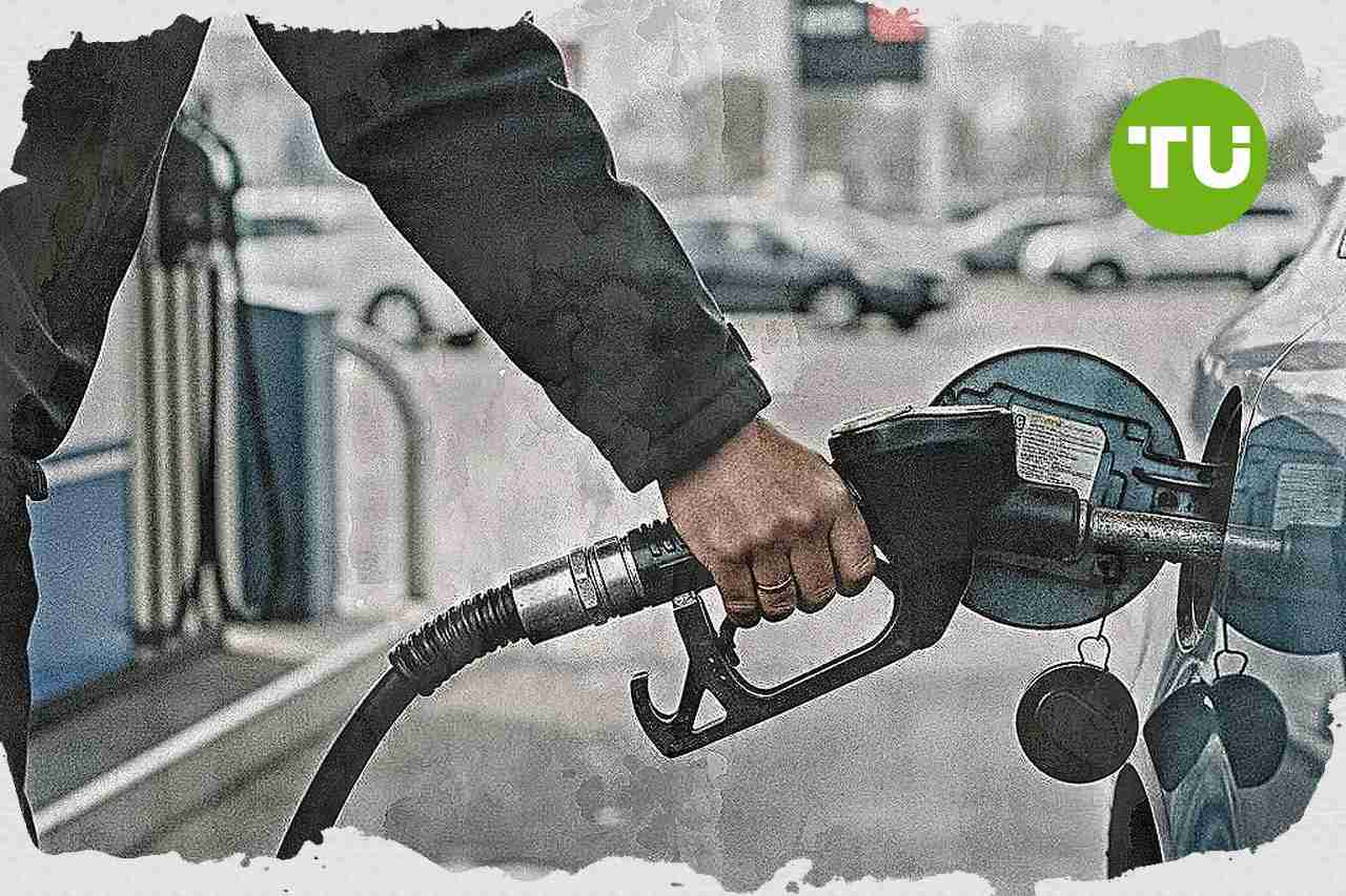 Ελλάδα εξετάζει πακέτο στήριξης για καύσιμα, με φόρους έως 70% στην τιμή βενζίνης
