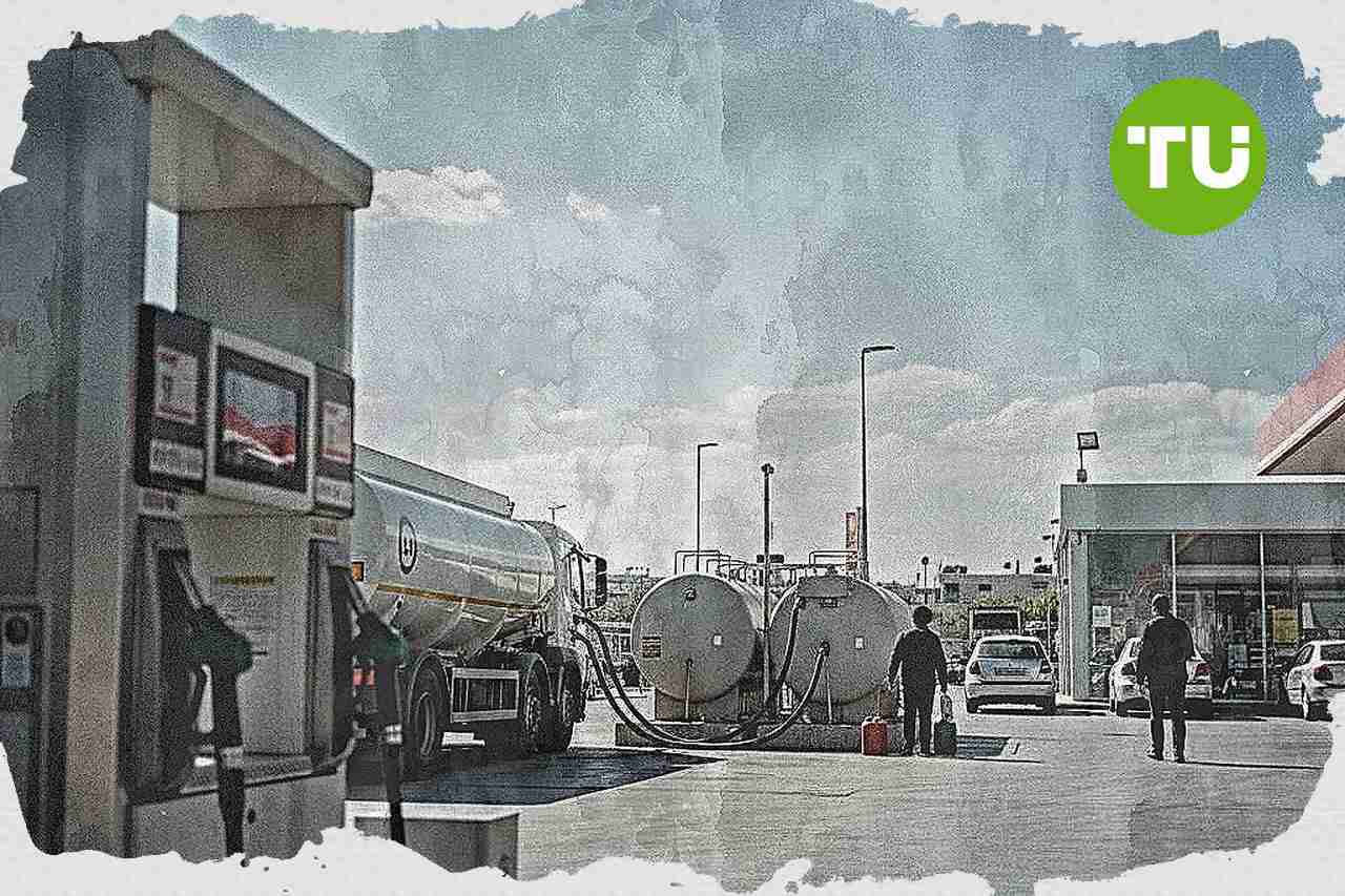 Η ελληνική αγορά καυσίμων μετακυλίει γρήγορα τις αυξήσεις, αλλά καθυστερεί στις μειώσεις