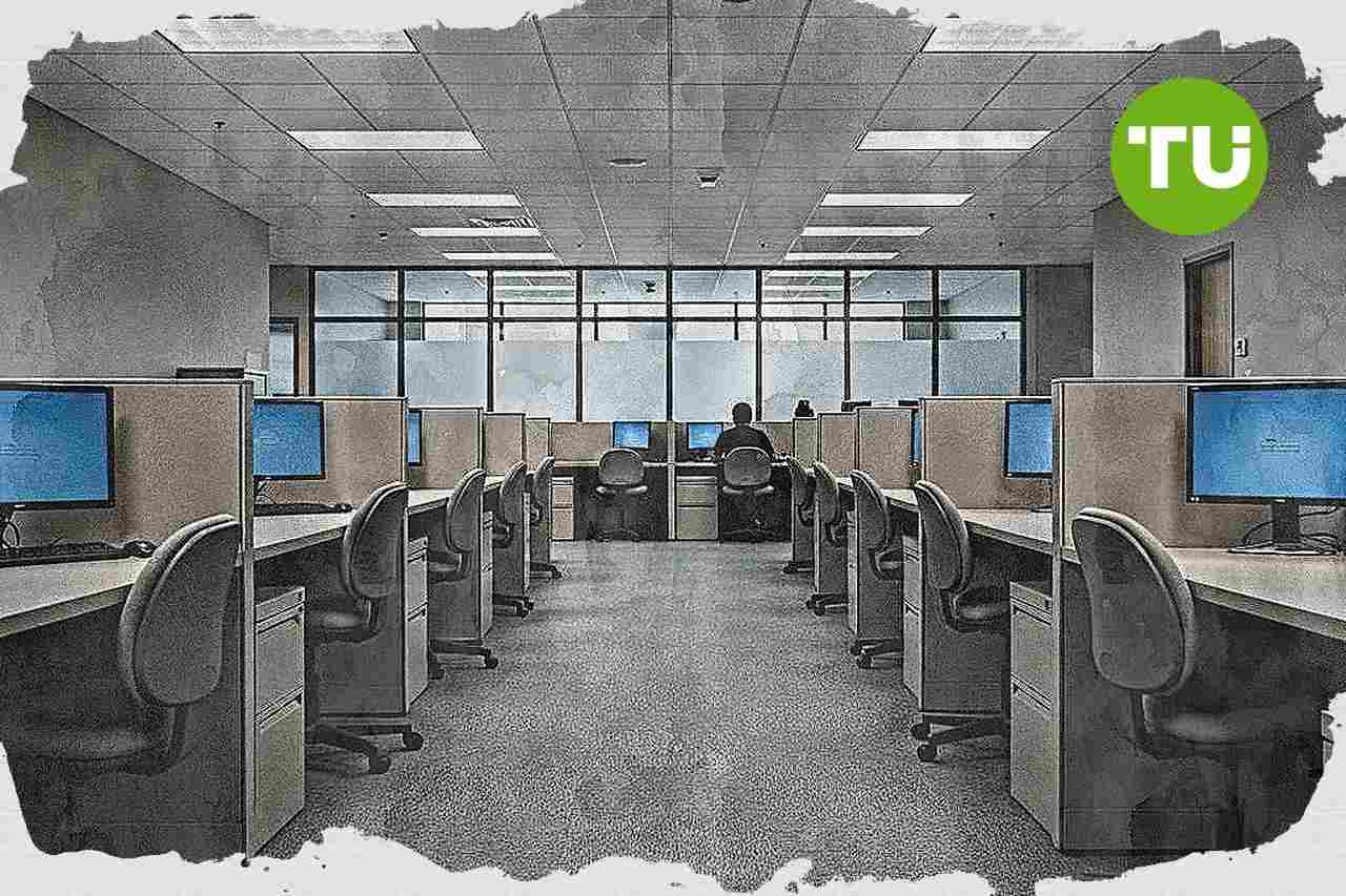 U.S. labor market swings as slower population growth resets hiring trend