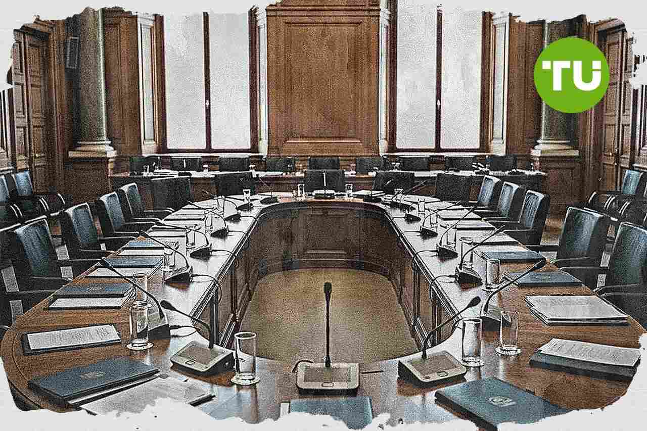 Az Országházban folytatják az alakuló ülés előkészítését