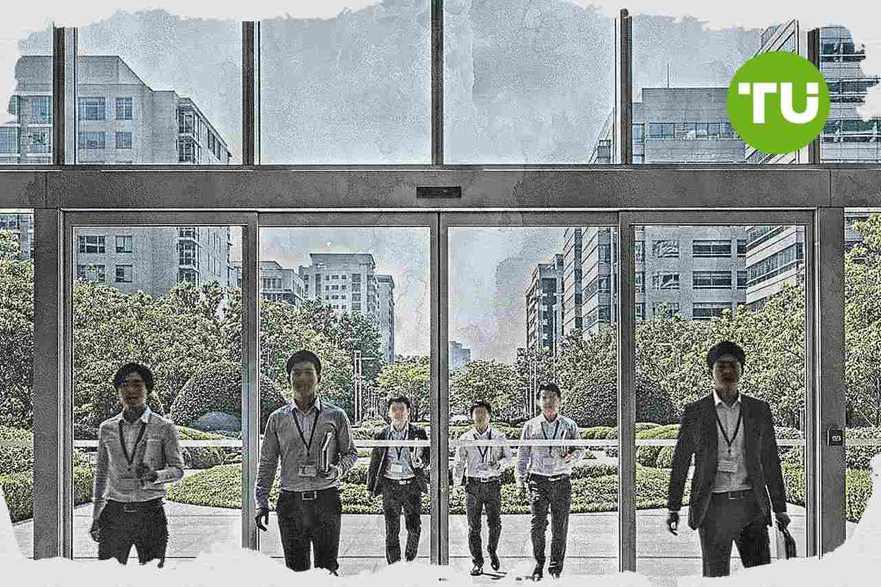 Infosys ने FY26 नतीजों में वृद्धि दर्ज की, नई खरीदों के लिए खुला रुख रखा