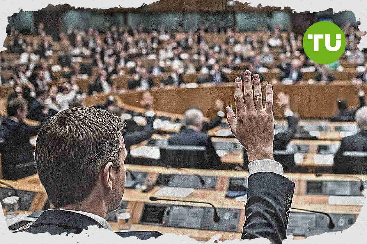 Az EPP Magyarország támogatását sürgeti az új kormánnyal és az EU-költségvetési vitákkal párhuzamosan