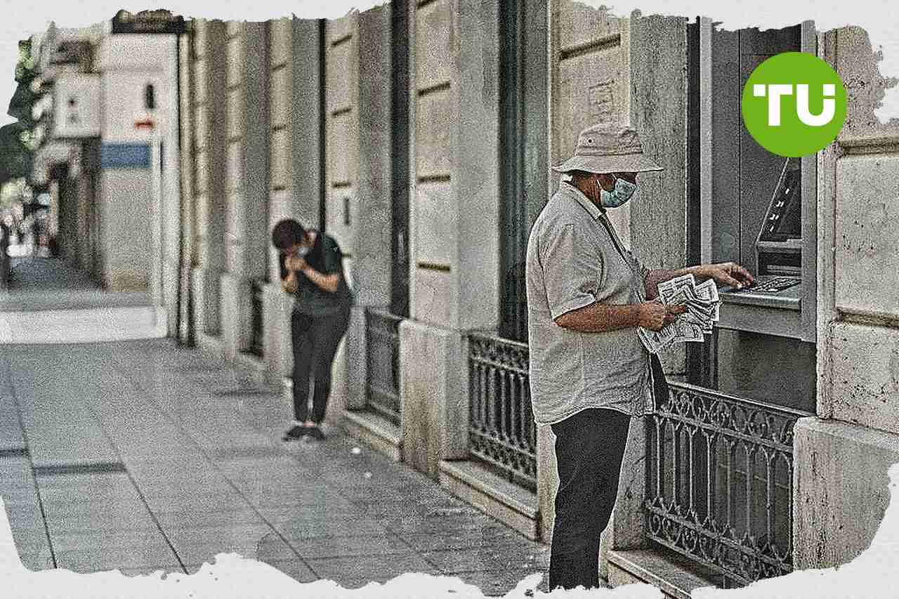PASOK rechaza dar apoyo en blanco a proyecto sobre crédito y deuda privada en Grecia