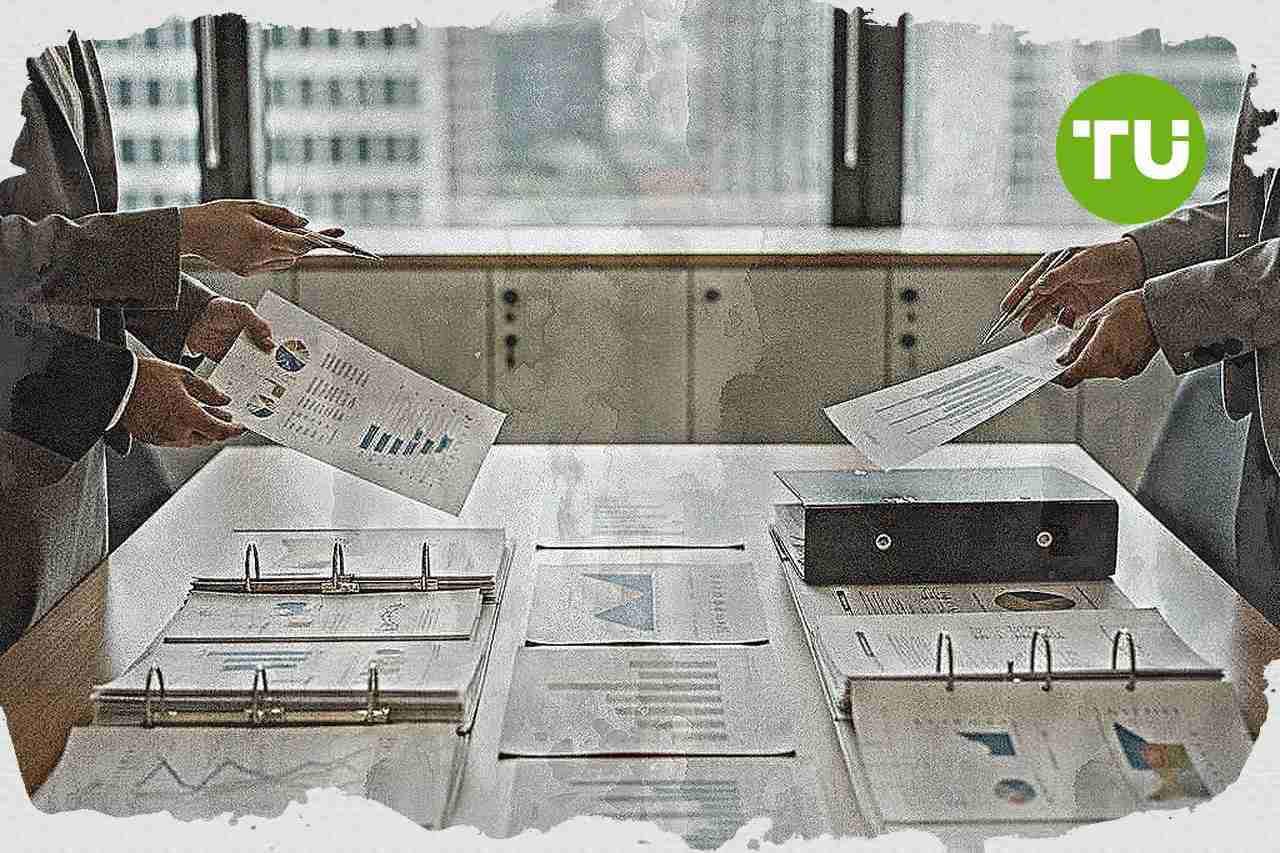 Το υπουργείο Εργασίας προωθεί νομοσχέδιο για ίσες αμοιβές και νέα μισθολογική διαφάνεια