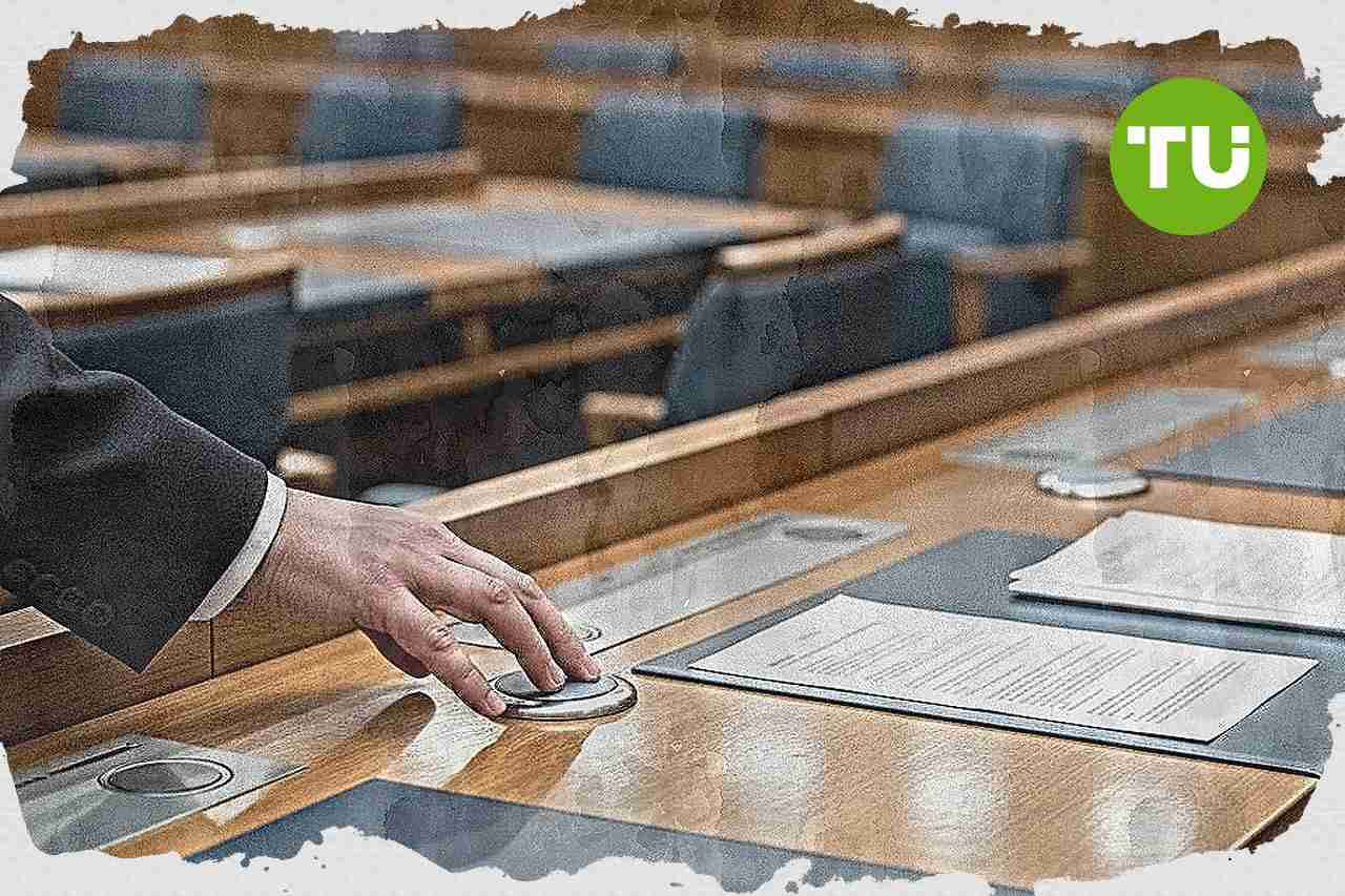 Eduskunnan kyselytunti nostaa työllisyyskiistan talouspolitiikan keskiöön