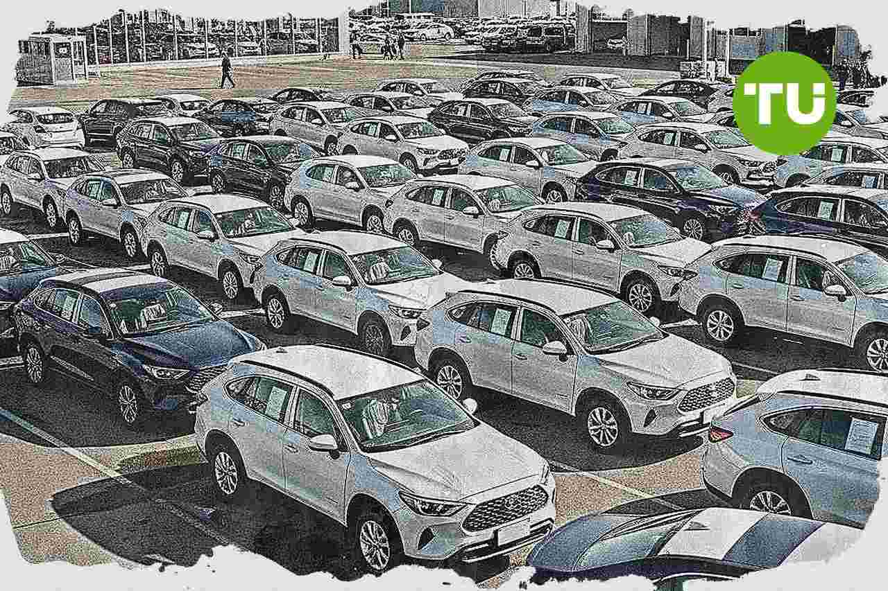 トヨタ自動車決算が映す日本株の焦点、データセンター関連株と企業業績を点検