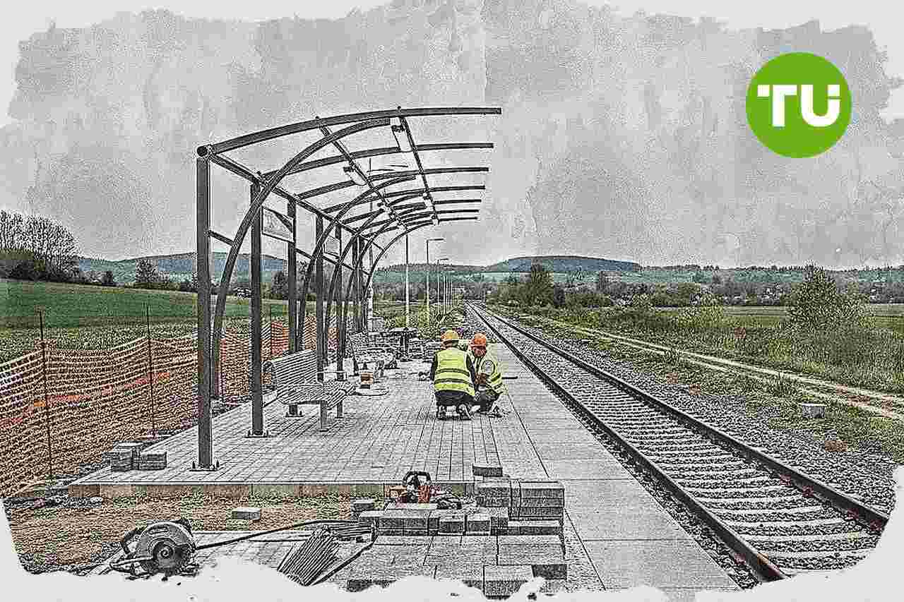 PKP PLK i gmina Inowłódz modernizują stację w Spale przed Dożynkami Polskimi