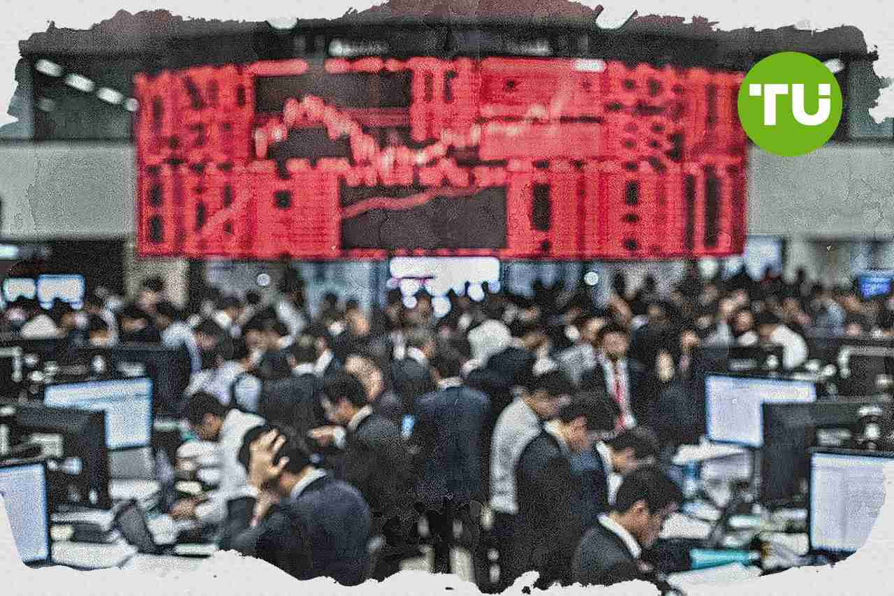 IHSG turun 3,08 persen ke level 6.396 pada perdagangan siang Jakarta