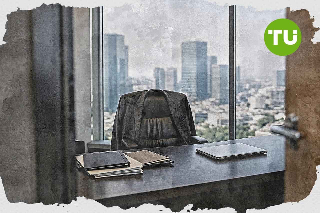 ותיקי אי.די.בי לשעבר מתבססים מחדש בעסקים, בזמן שדנקנר מתקרב לחדלות פירעון