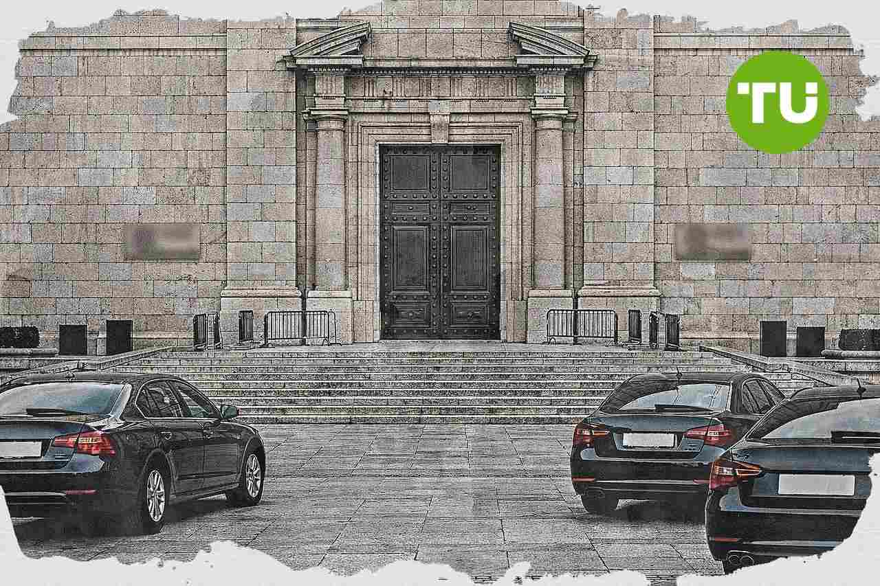 Castilla y León sella un gobierno de coalición PP-Vox con 324 medidas y tres consejerías para Vox