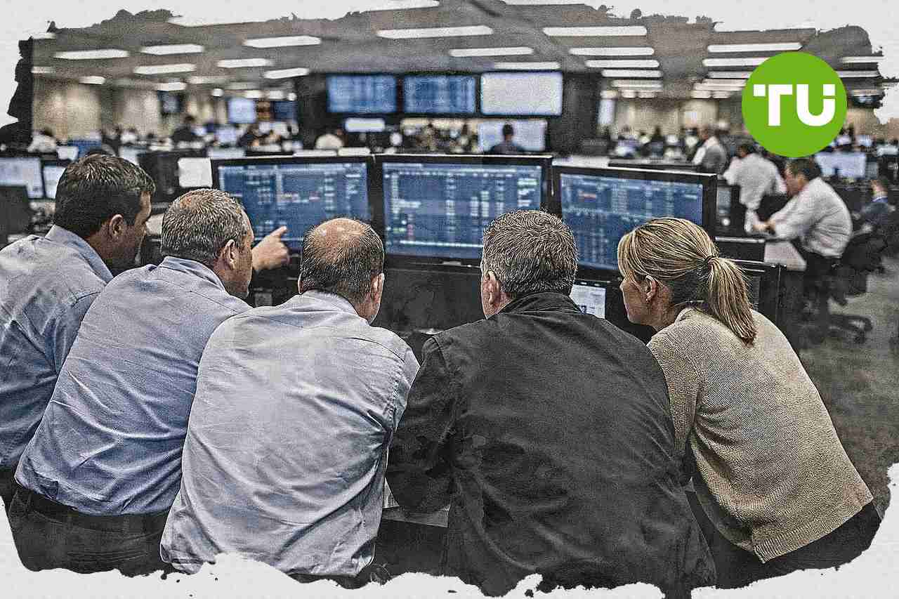 Defensive sectors outperform as AI stock selloff hits U.S. market