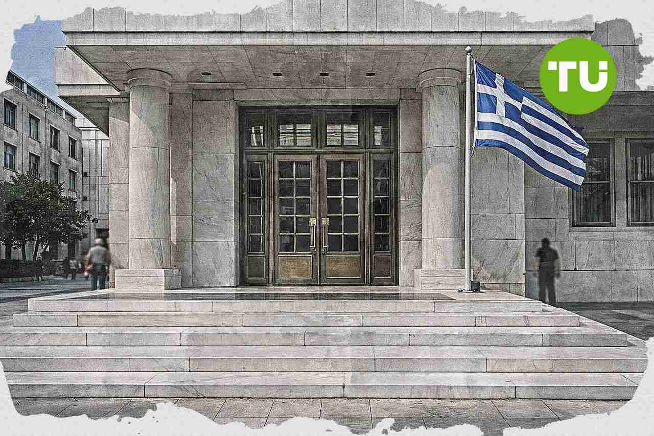 Grecia impulsa reforma constitucional y destaca mejora macroeconómica
