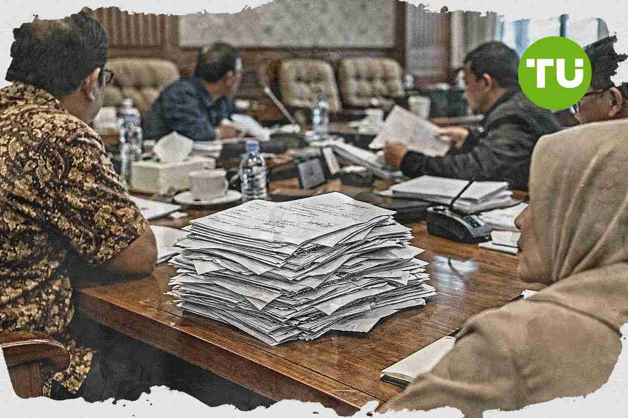 DPR hadapi tekanan revisi UU politik jelang pemilu terpisah 2029