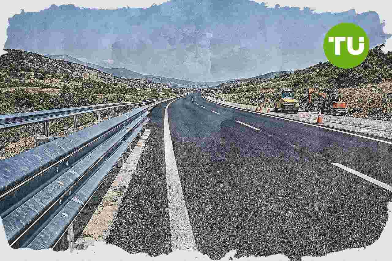Grecia acelera la puesta en marcha de E65, la ampliación del metro de Tesalónica y nuevos tramos del BOAK