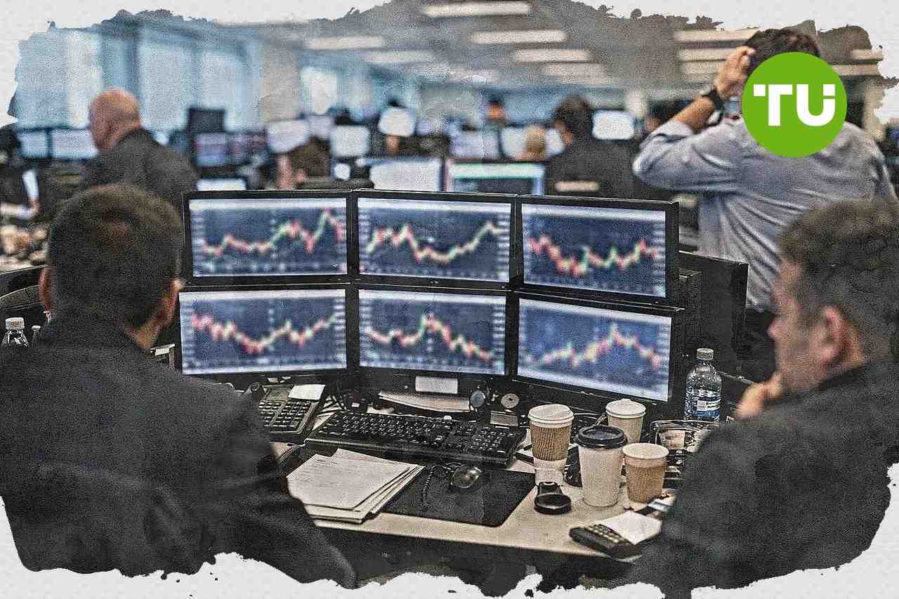 JPMorgan traders turn tactically cautious on U.S. stocks amid tech selling, bond volatility