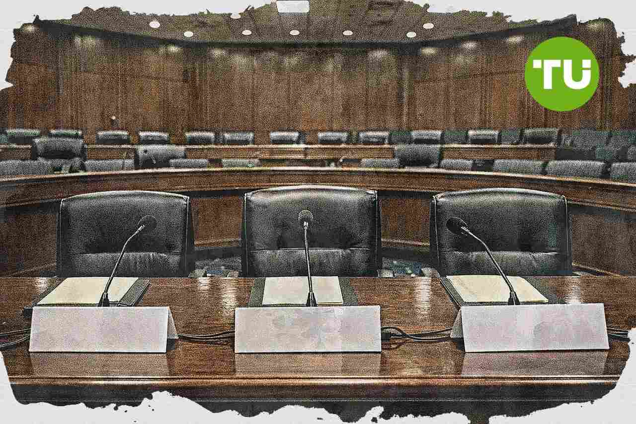 Senate Banking Democrat urges additional AI oversight hearing with Trump officials