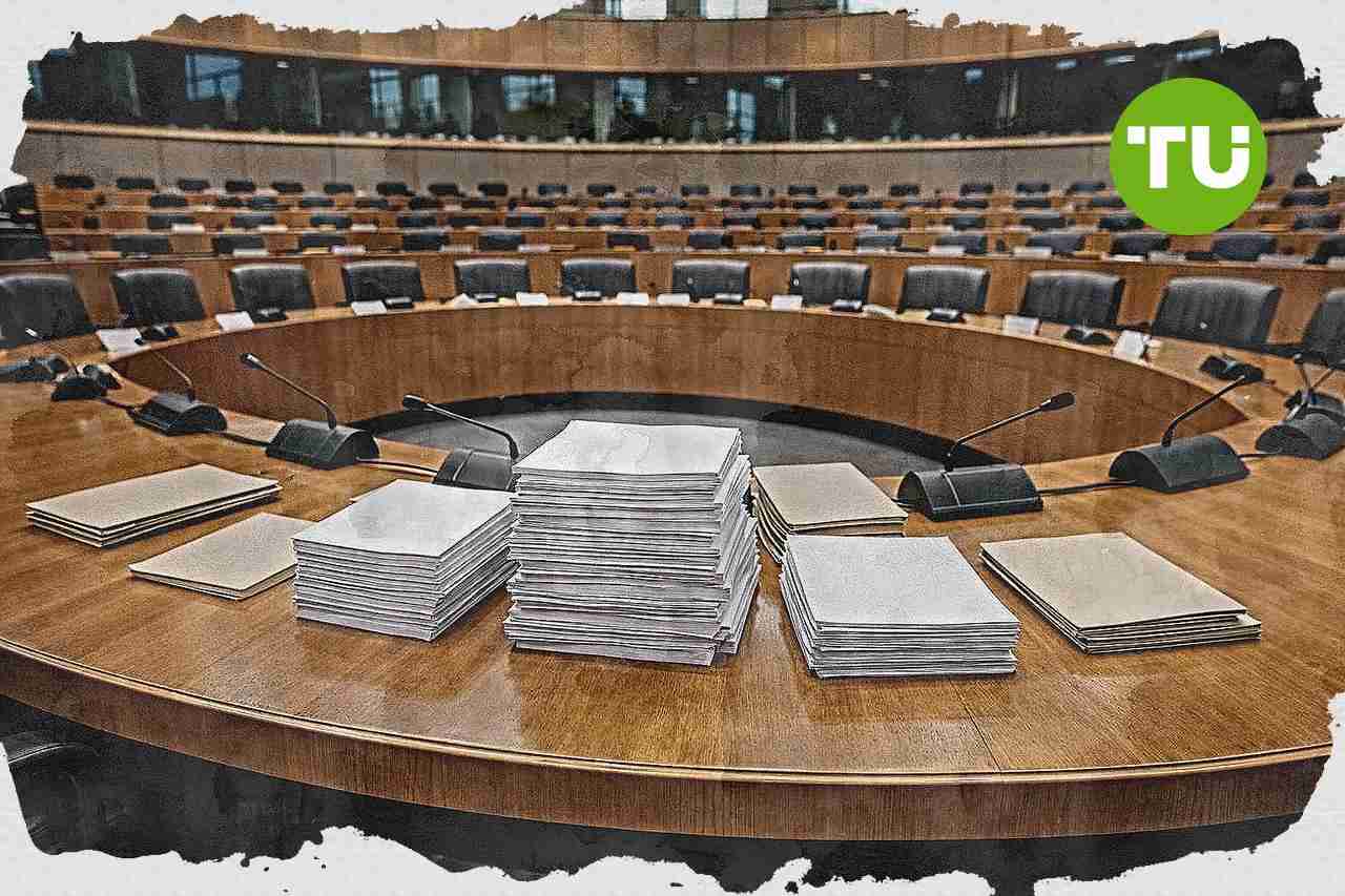 Grecia inicia el proceso de reforma constitucional en el Parlamento