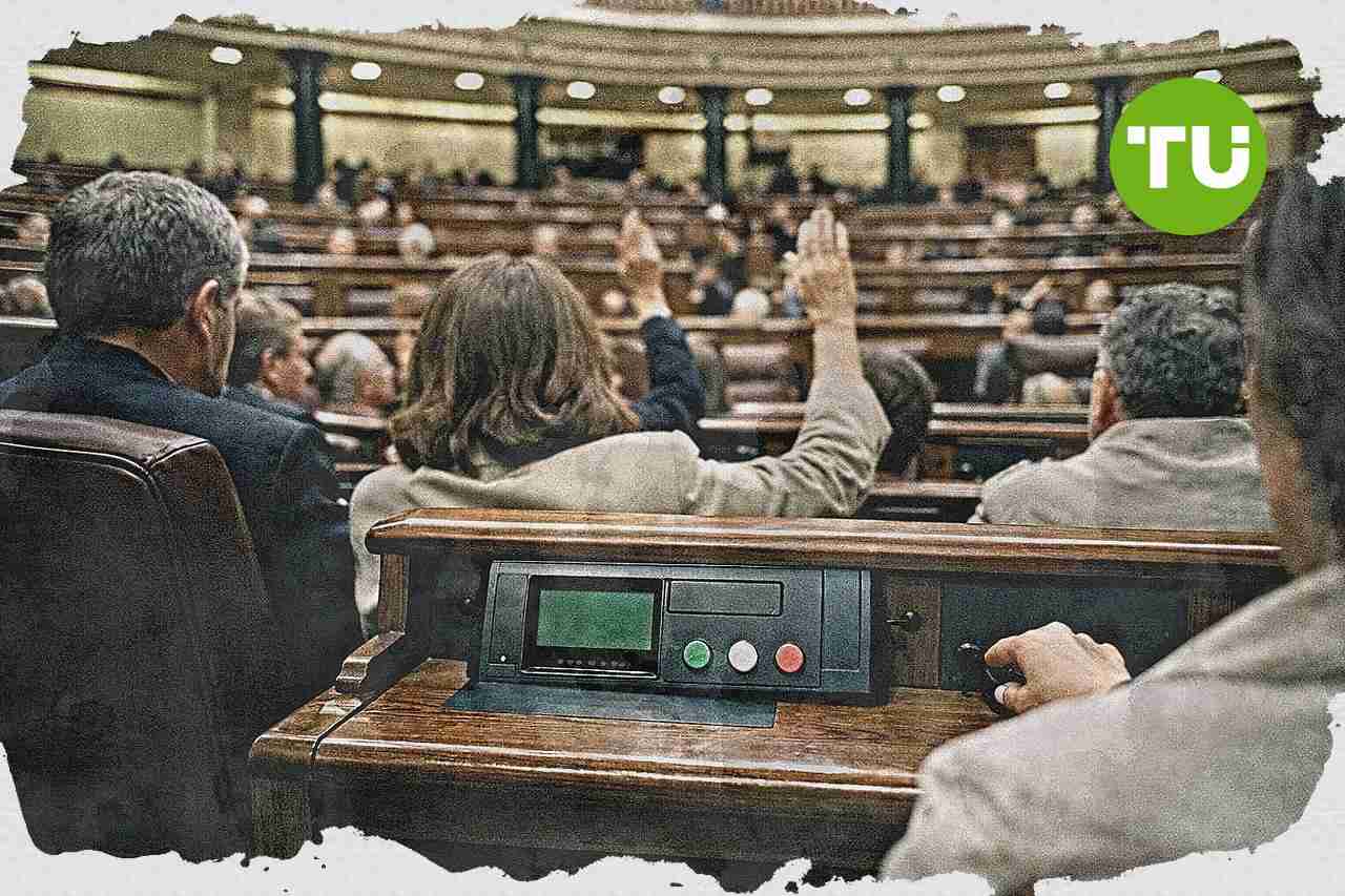 El Congreso pide revisar el rescate de Plus Ultra y eleva la presión política sobre el Gobierno