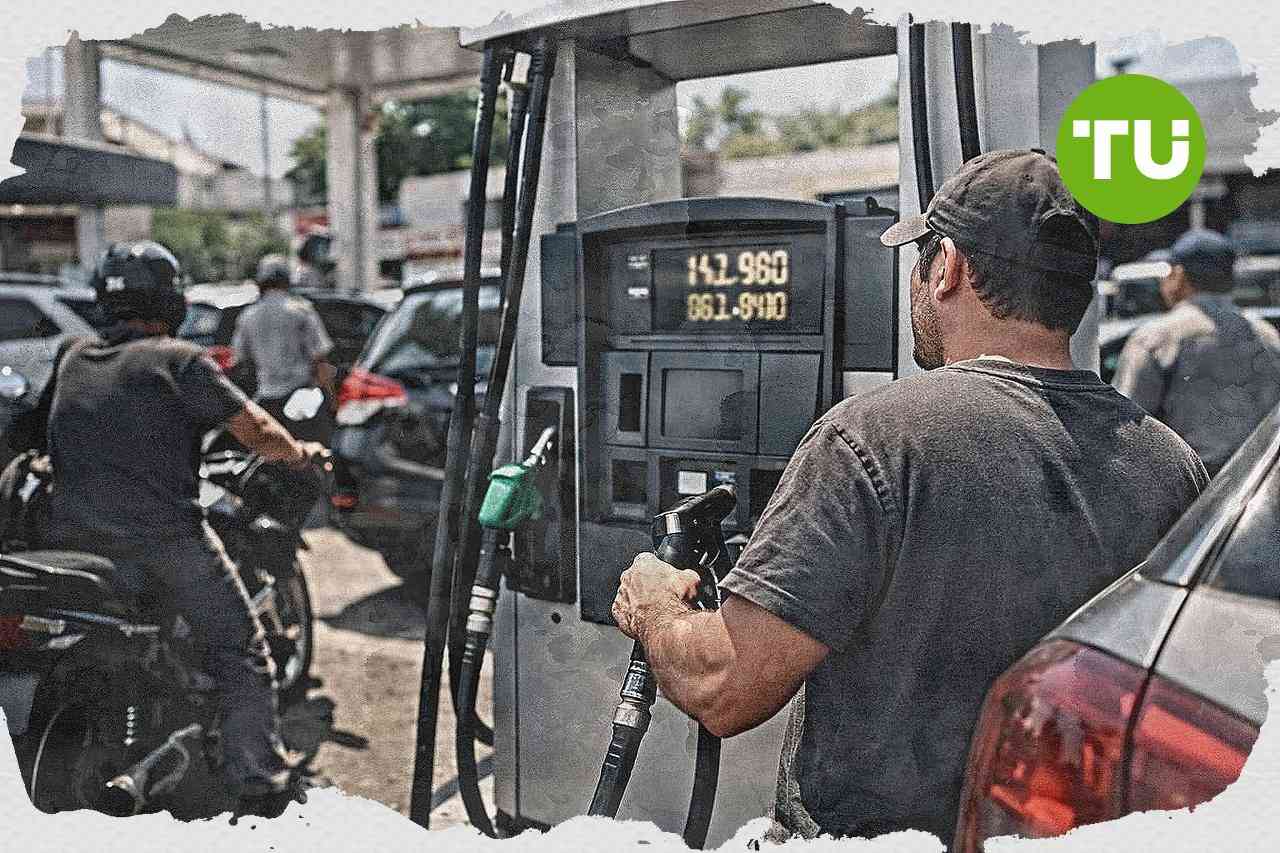 Pertamina dan Kementerian ESDM didesak buka dasar kenaikan harga Pertamax di Jakarta