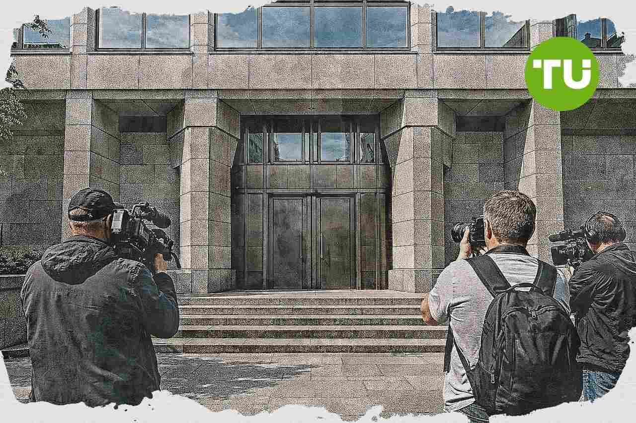 Norges Bank ventes å holde renten uendret mens økonomer ser risiko for ny heving