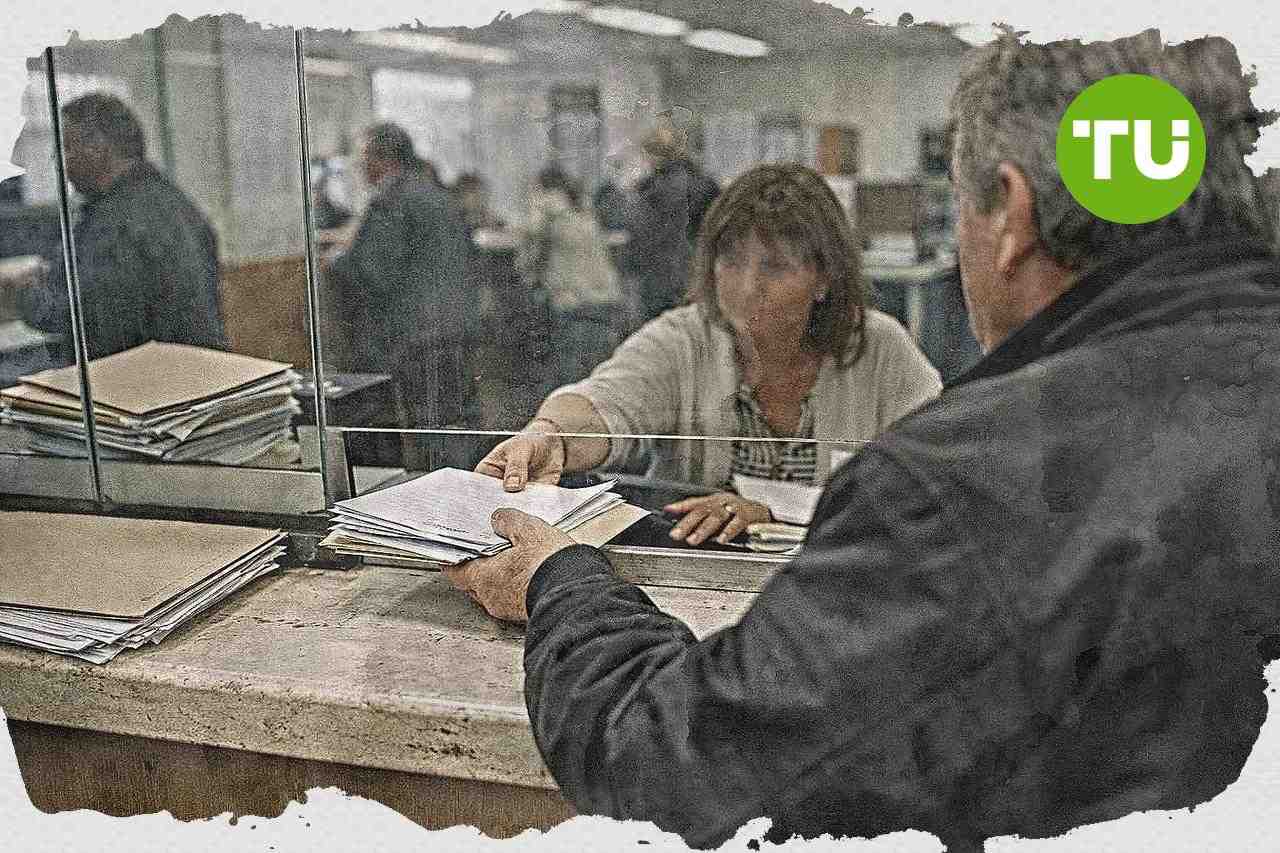 PASOK impulsa la aplicación íntegra del fallo sobre préstamos morosos en Grecia