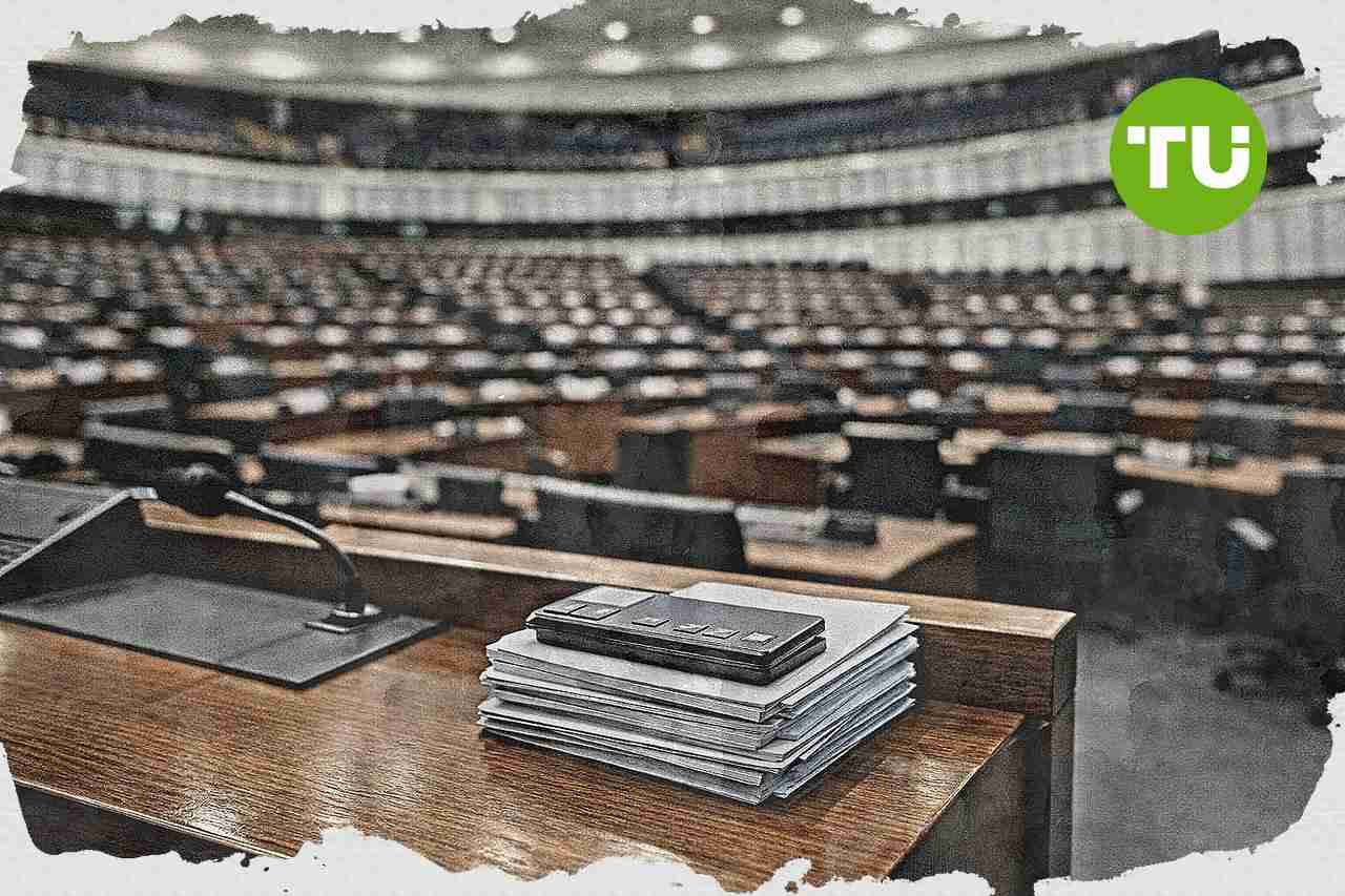 Le Parlement européen durcit le règlement « Retour », divisant le bloc central français