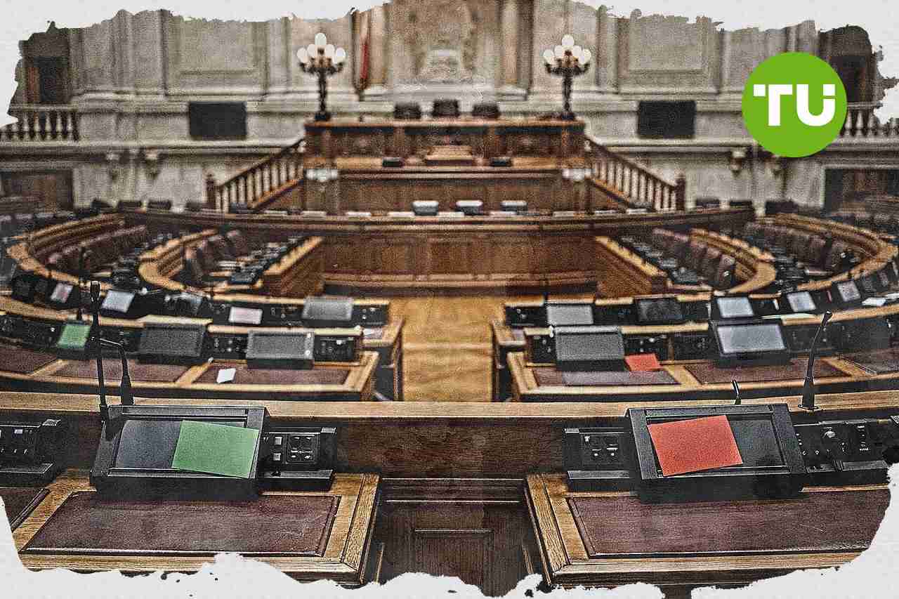 Parlamento trava revisão laboral do Governo em revés político para o executivo