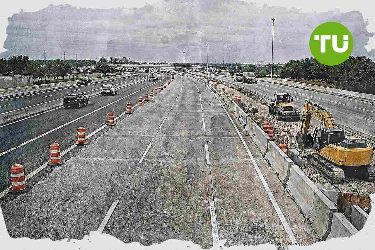 Texas I-35E managed lanes TIFIA loan rating confirmed as construction pressure tests traffic
