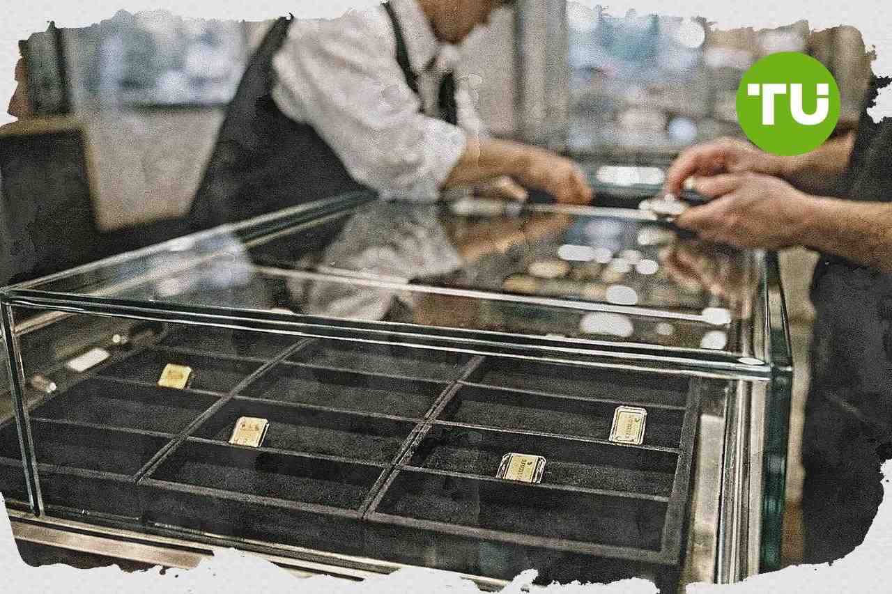 Harga emas Antam bertahan, buyback tetap di Rp2.401.000