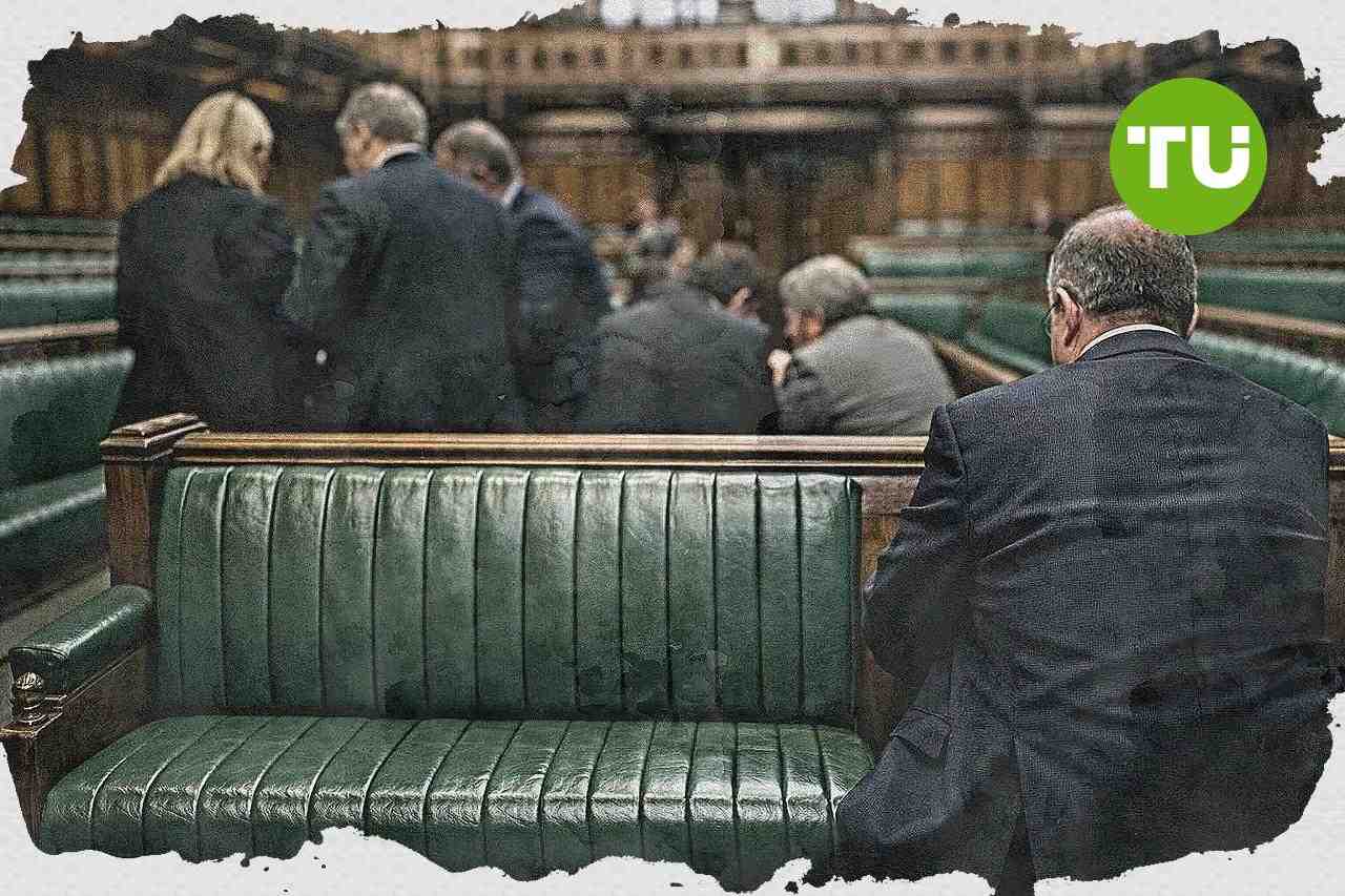 UK Labour leadership pressure builds as Starmer weighs options