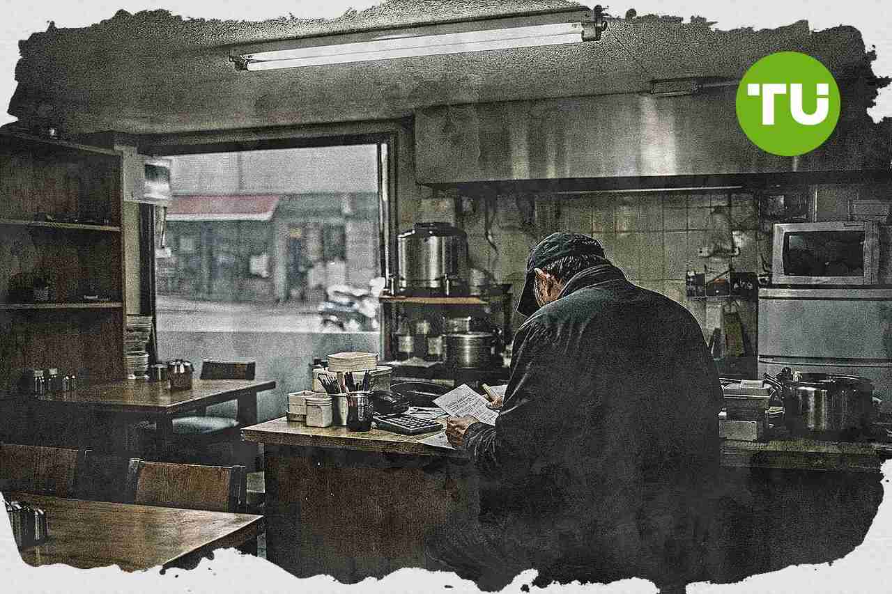 자영업자 절반 이상, 경영 악화 속 최저임금 동결 요구