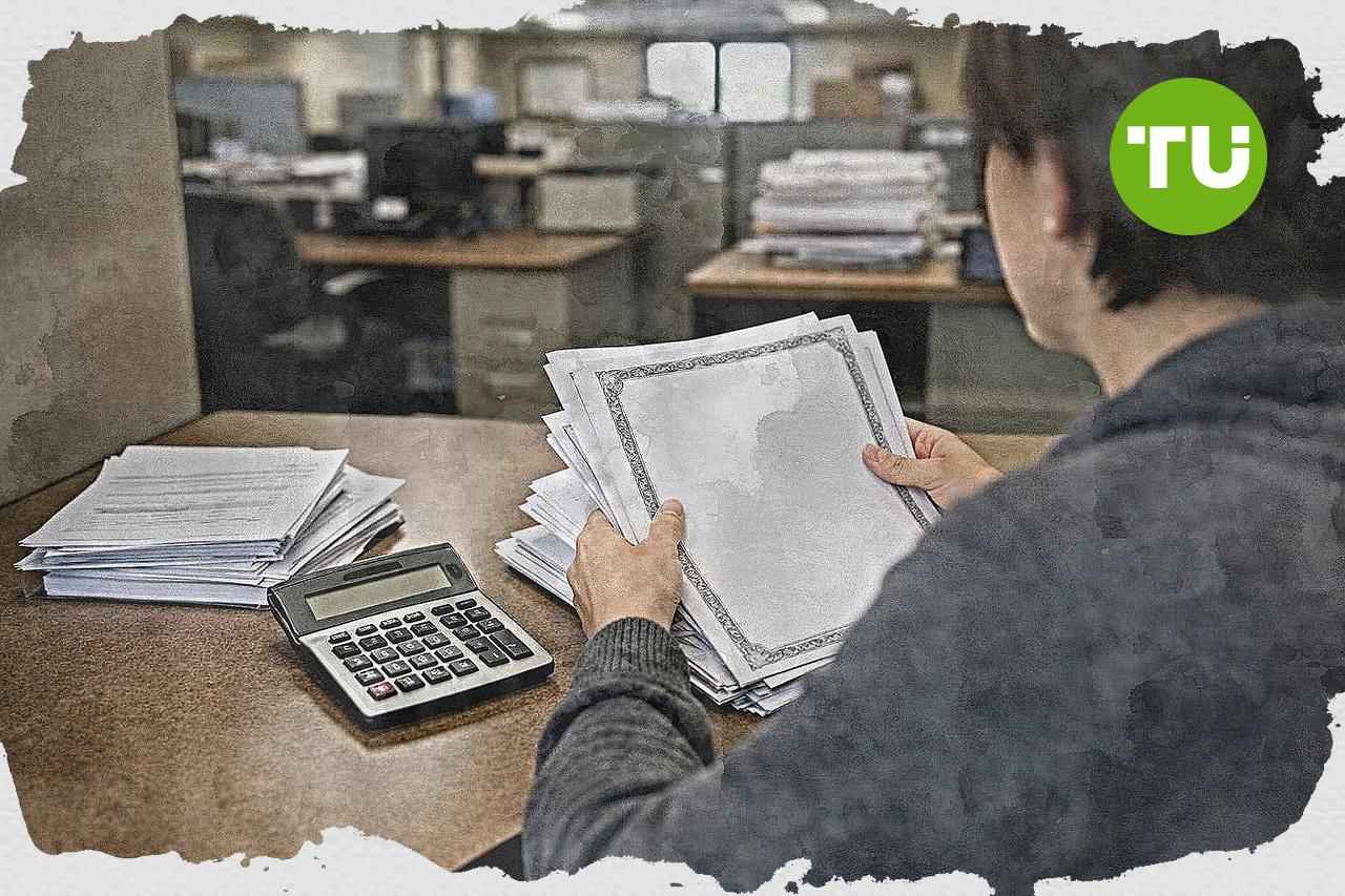 Indiana State University student fee bonds rated A+, housing and dining debt rated A by Fitch