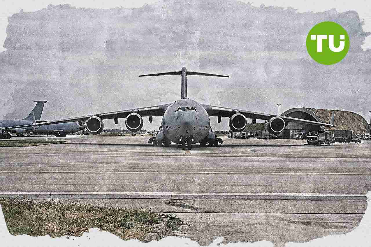 Italy bases use disclosure deepens political risk over U.S. Iran operation